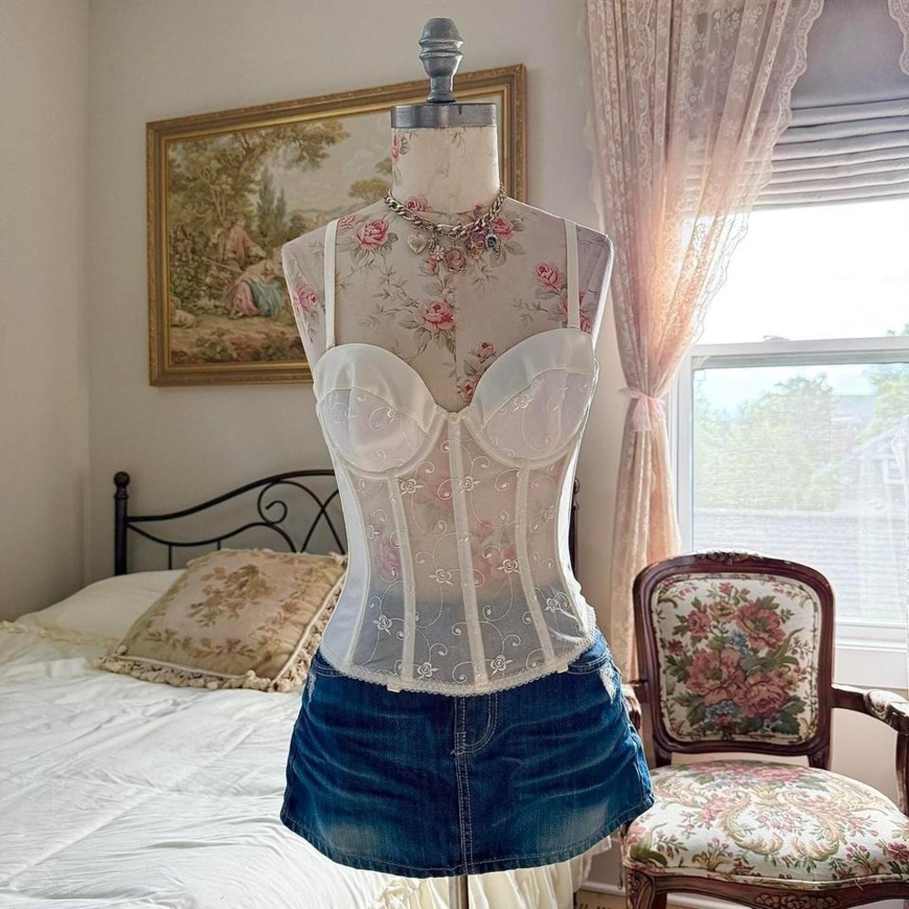 white‎ corset top  Y2K white corset top Dominique 34b